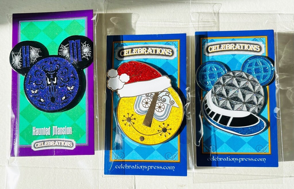 JHeckerWriter's tweet photo. #Disney pin collectors - check out these unique pins from https://t.co/S5ps8LNeL8. Tributes to the Haunted Mansion, It's a Small World and Spaceship Earth.

#waltdisneyworld #hauntedmansion #spaceshipearth #itsasmallworld #pin https://t.co/LBAiUBOrxV https://t.co/rD23G9mVwR