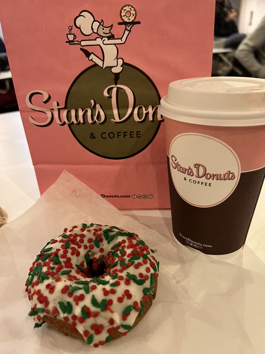 spacechelle's tweet photo. Oh you know this brings me joy! And the fact that there’s now one at @msichicago even better! A holiday sprinkle donut &amp; eggnog latte before checking out Christmas Around The World… don’t mind if I do! @StansDonutsCHI #chelleLovesSprinkles #FestiveHolidayFun #DonutLover #Donut https://t.co/iygRhXDNVs