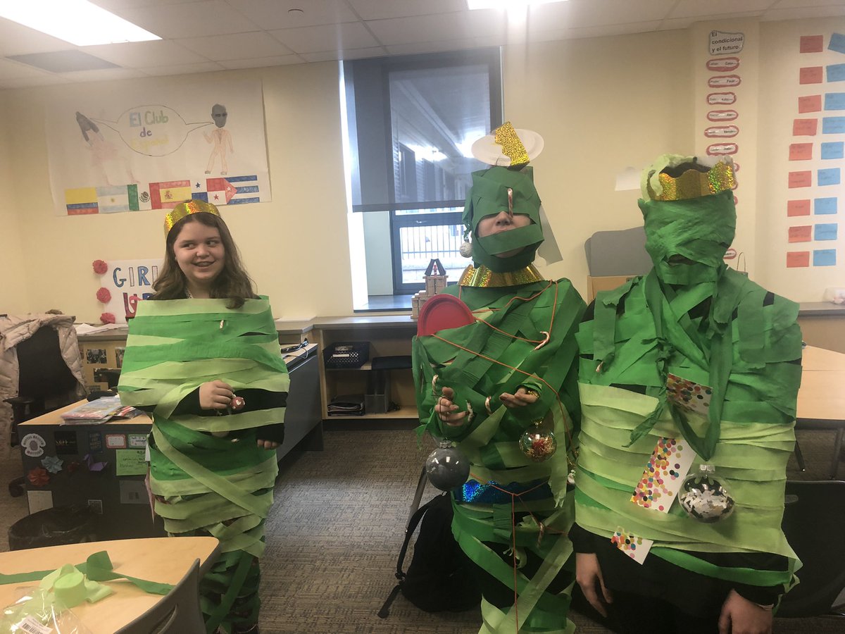 Happy Holidays from Girl Up! 🎄 #MontourProud