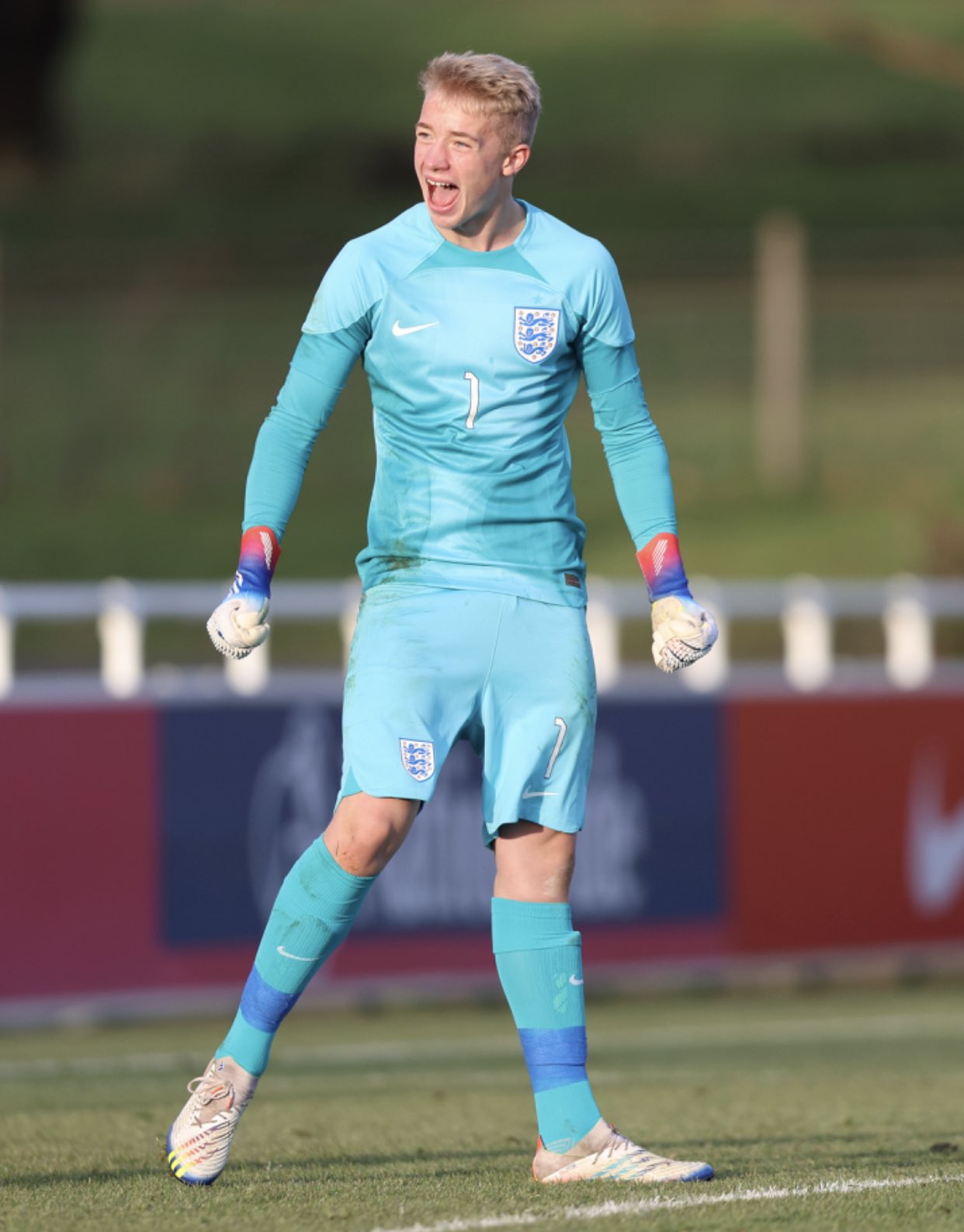 MaldenWanderersCC on Twitter: "@SpikeBrits1 @AFCWAcademy @AFCWimbledon Well played Spike!" / Twitter