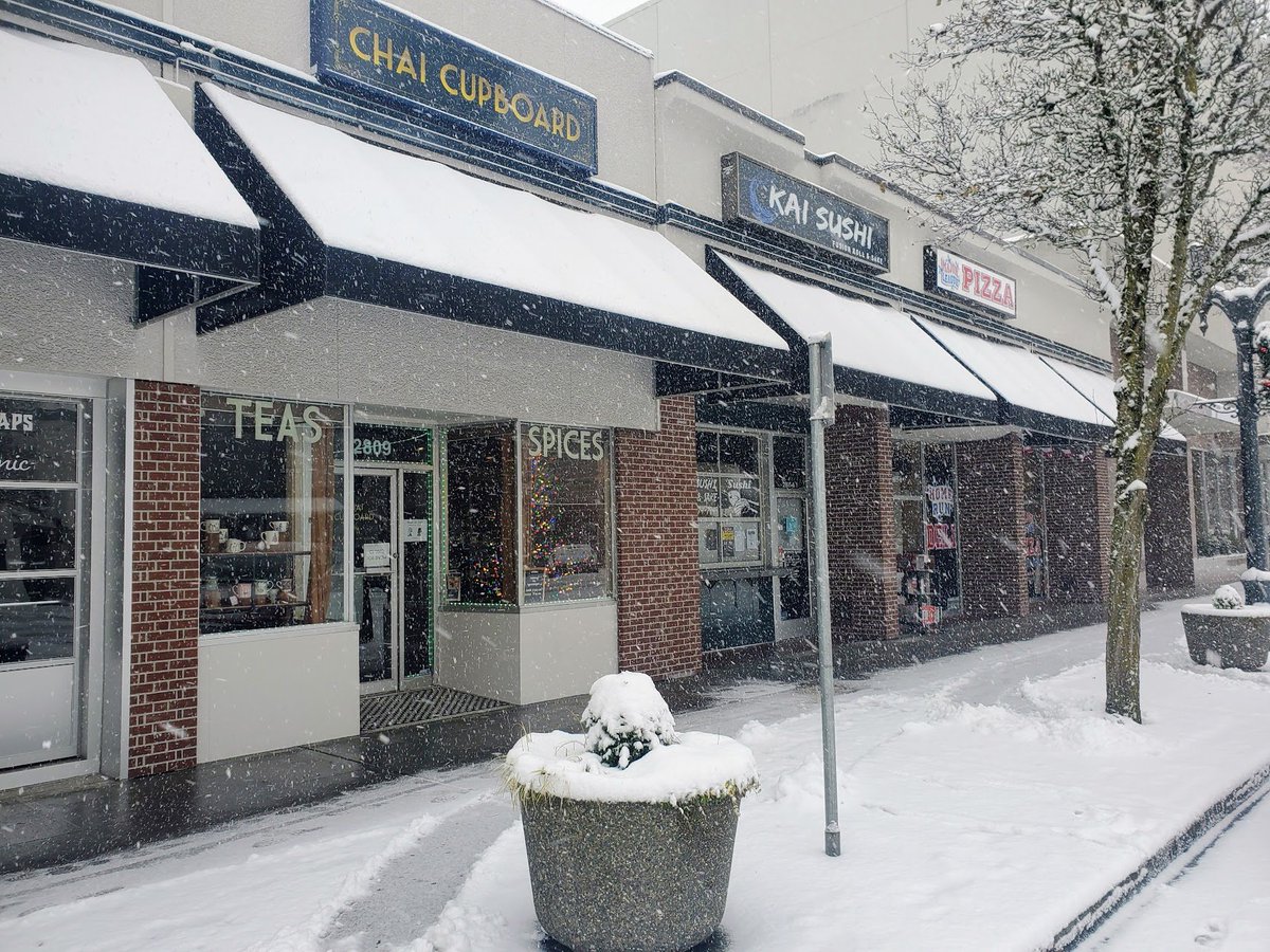 ChaiCupboard's tweet photo. Heads up, we've decided to close today (Tuesday, December 20) due to the snow. https://t.co/Xc9a39qXk9