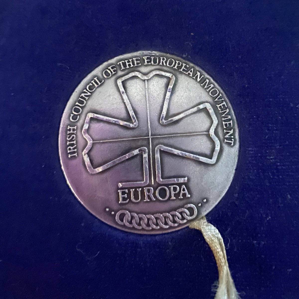 🚨 Calling all Eurobabies - Ireland marks 50 years of EU membership on 1 Jan 2023!

We're calling for babies born on 1 Jan 1973, who were presented with special medallions marking Ireland's joining to please come forward and celebrate the occasion!

🇮🇪🇪🇺 | #IrelandEU50