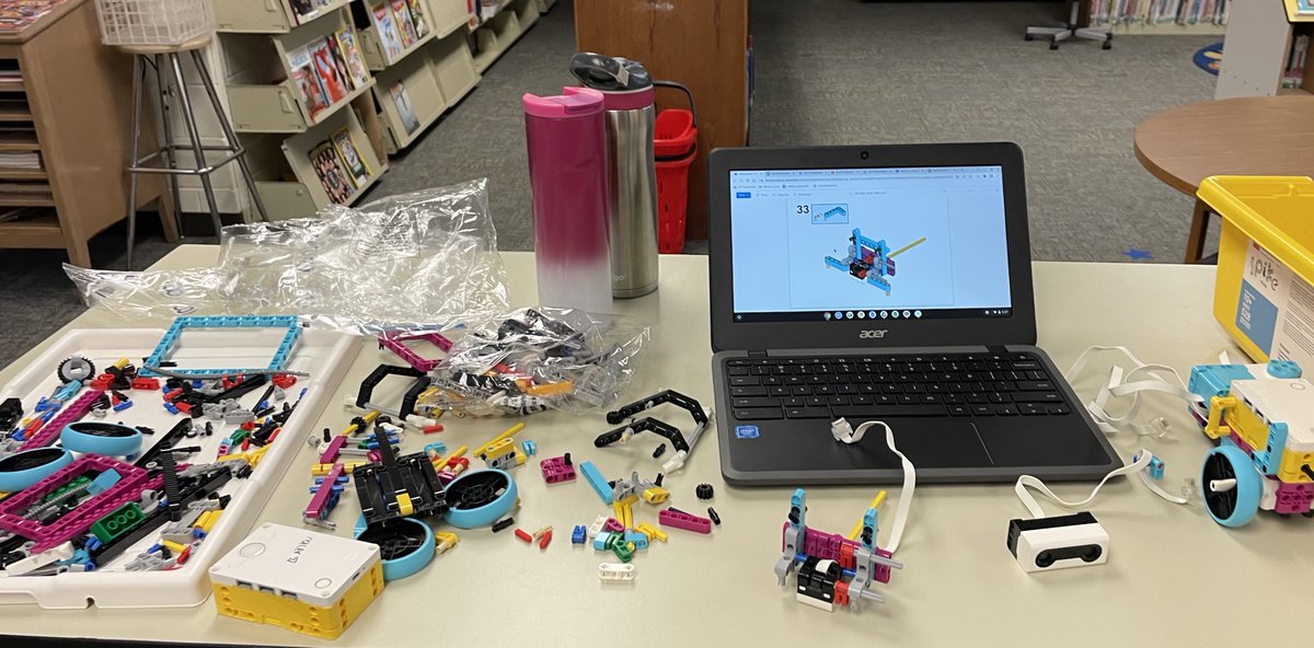 drmcgettigan's tweet photo. Thanks to the @DarienFDN , we've been busy building the Tacobot model in @firstlegoleague recommended by the @CarnegieMellon folks! We have exciting developments on the horizon to increase our students'  #engineering &amp; #coding skills! #WeAreDarien #STEM #omgrobots @ChrisTranberg https://t.co/ryhEMQu5ck