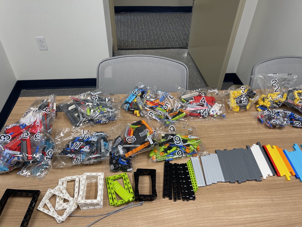 drmcgettigan's tweet photo. Thanks to the @DarienFDN , we've been busy building the Tacobot model in @firstlegoleague recommended by the @CarnegieMellon folks! We have exciting developments on the horizon to increase our students'  #engineering &amp; #coding skills! #WeAreDarien #STEM #omgrobots @ChrisTranberg https://t.co/ryhEMQu5ck