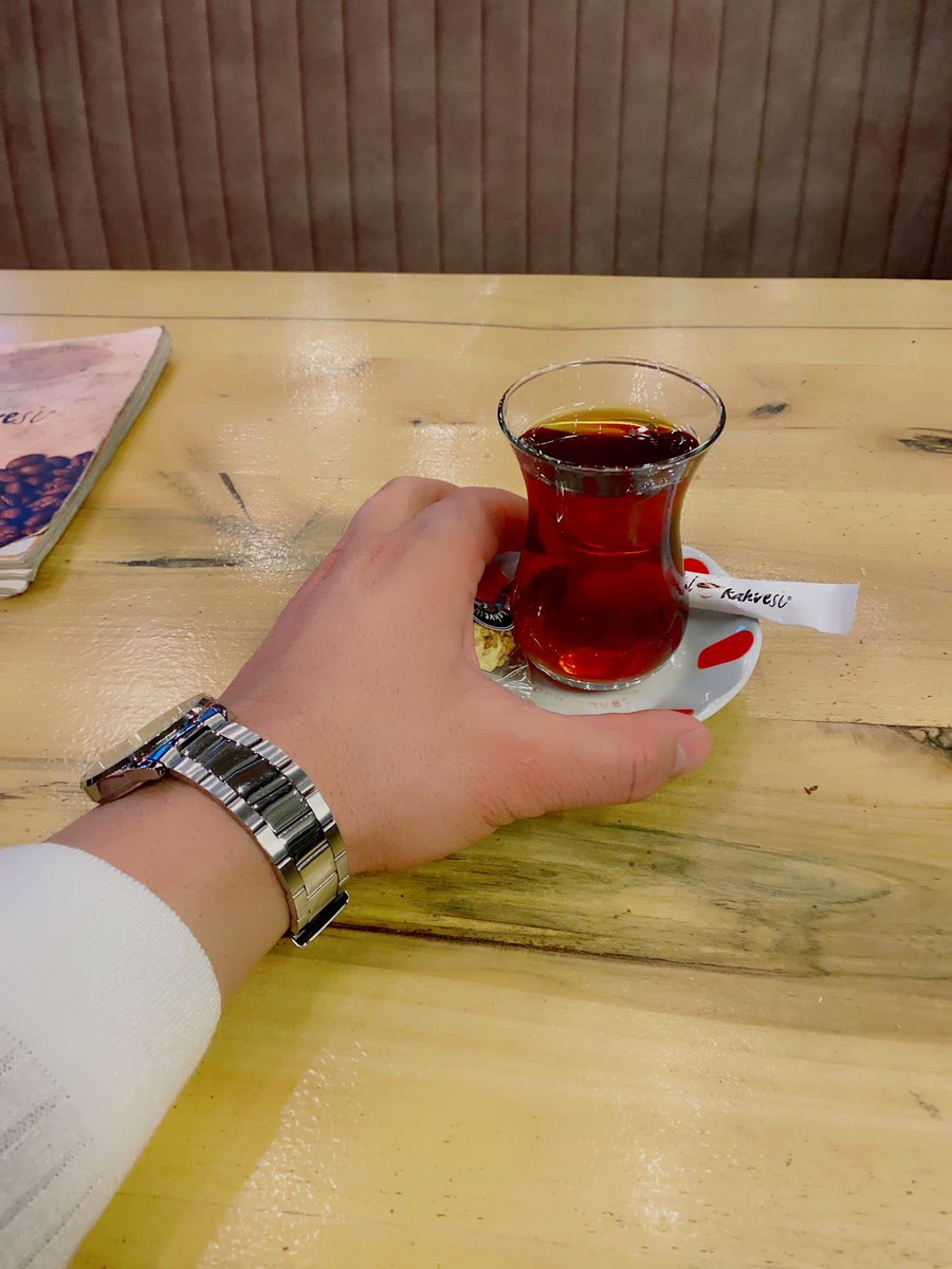 Bunalınca çıkıp  sakin bi yerde bi çay içmek &gt; diğer bütün aktiviteler vs.