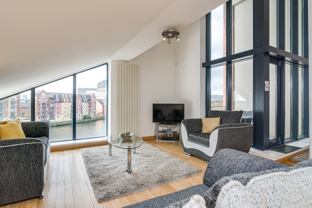 How about that for a view to wake up to?

Check out the rates and rest of the photos here bit.ly/3eSjogx