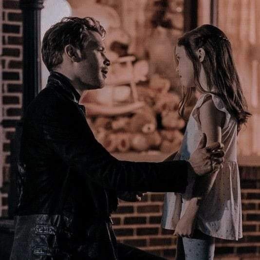 Kimse Klaus gibi bir abiye sahip olmak istemez, kimse Klaus gibi bir kardeşe sahip olmak istemez, kimse Klaus gibi bir çocuğa sahip olmak istemez,kimse Klaus gibi bir zalimi hayattın da istemez ama herkes Klaus gibi bir babaya sahip olmak ister