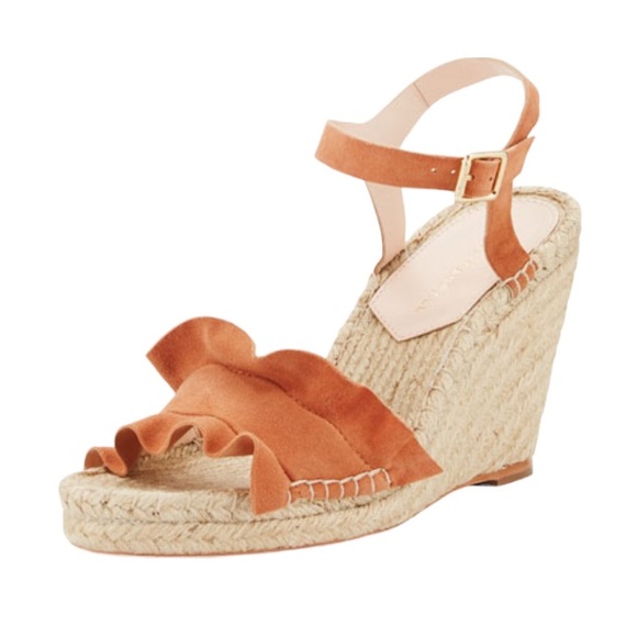 designers4acure's tweet photo. So good I had to share! Check out all the items I'm loving on @Poshmarkapp #poshmark #fashion #style #shopmycloset #adidas #loefflerrandall #mephisto: https://t.co/e9WTpO3Q6a https://t.co/JgA46iVzYw