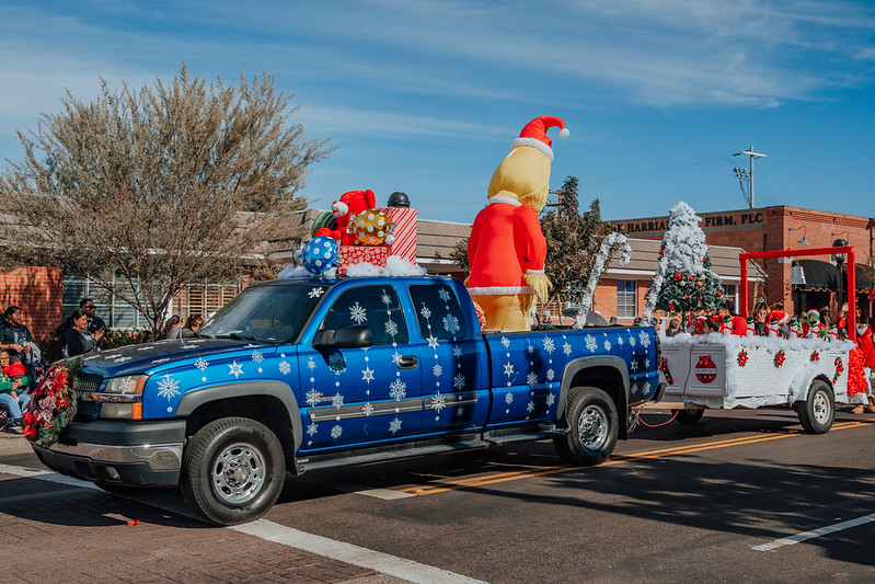 HCParadeAZ's tweet photo. Congratulations to our parade entry winners!
Best Overall: Entry #35 – Good Chance and More
Most Entertaining: Entry #70 – Tru Loyalty Car Club
Best Adaptation/Community Spirit: Entry #82 – Ollin Yoliztli Dance Academy
#HCParade #Christmas #Parade https://t.co/E2rKWO73Xo
