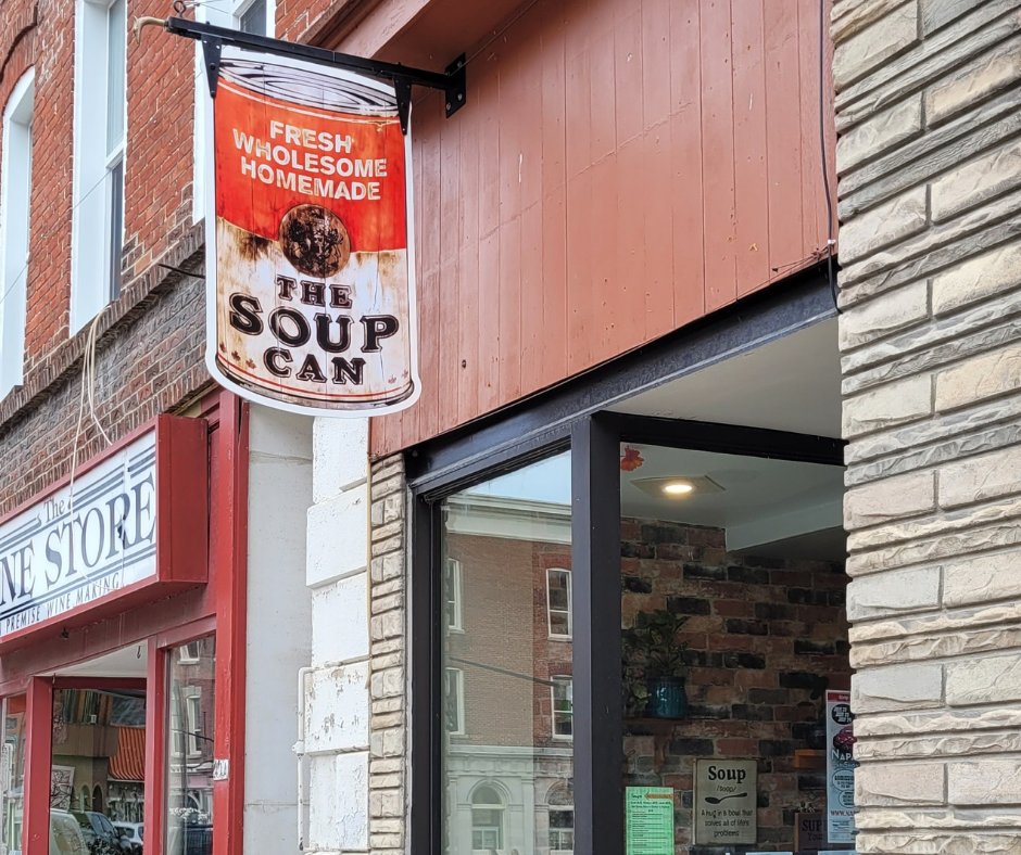 Sadly we had to say goodbye to our #ygk location, but we still have our spot in Downtown Napanee to serve you up delicious soup. Find us at 45 Duncas Street E

#bayofquinte #napanee #quinte #lunch #dinner #thesoupcannapanee
