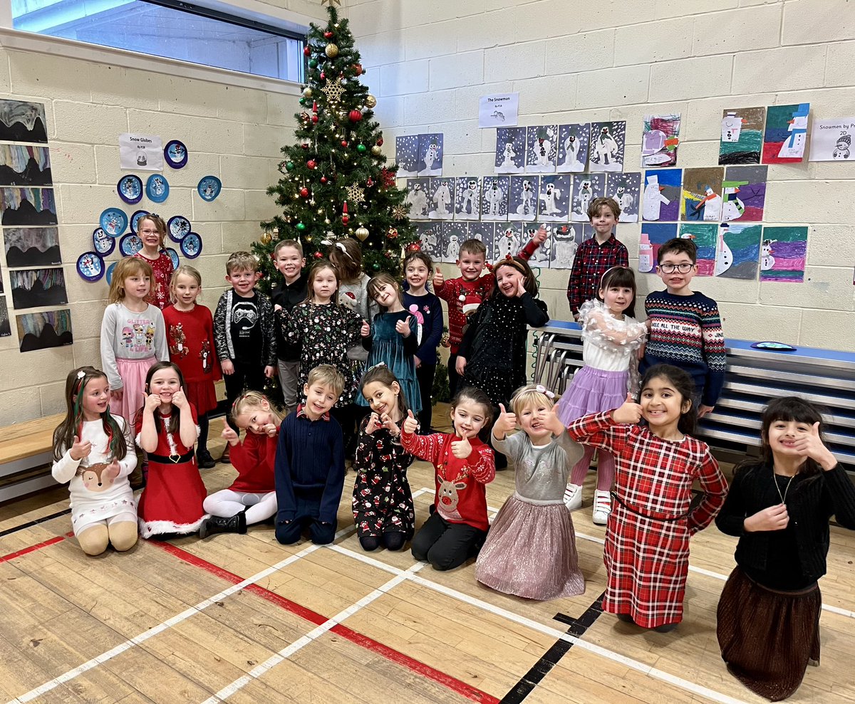 P2DSPS's tweet photo. Great fun at the P2 Christmas party today  @SimpsonPrimary https://t.co/VjKzKPq5EG