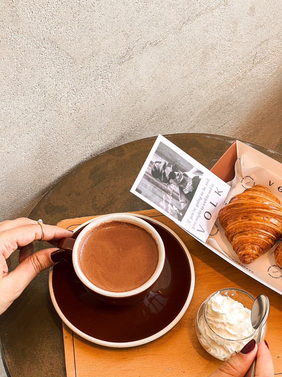 هوت شوكلت 🍫🤎🤎🤎🤎