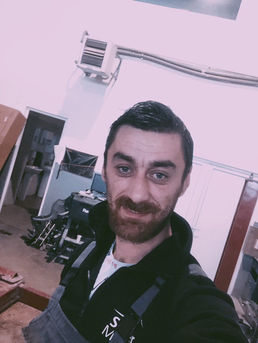 SepetanCiprian's tweet photo. Seară frumoasă să aveți 🤗🤗🤗 https://t.co/eydcE30BbE