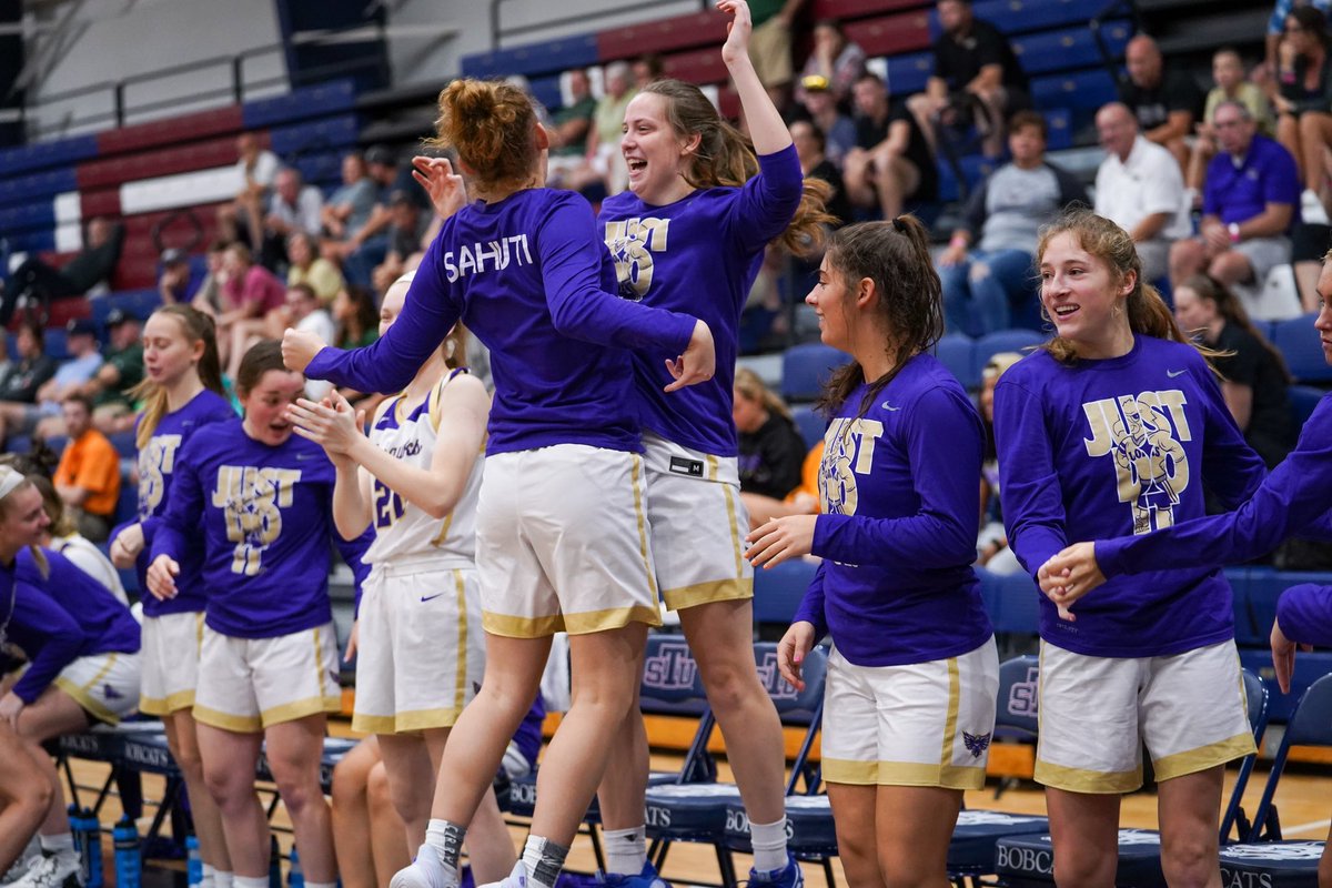 Loras College Women's Basketball tweet media