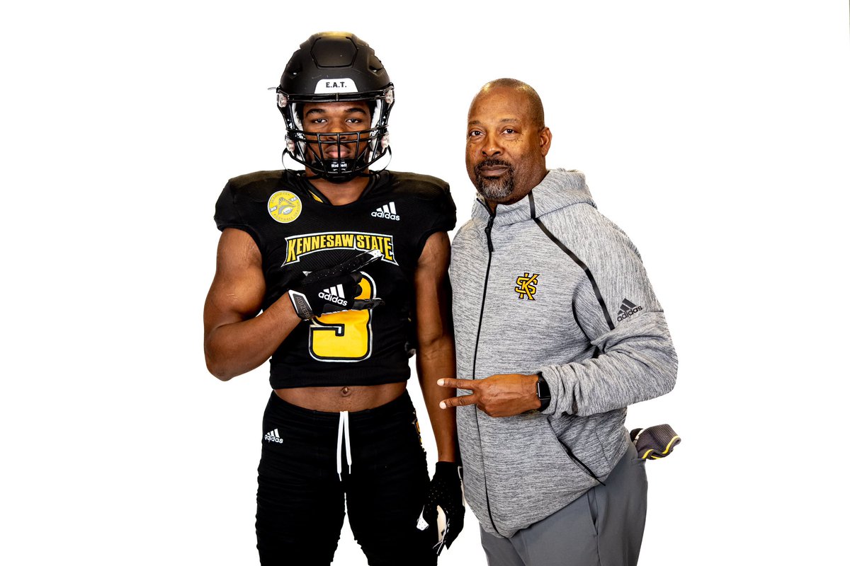 ScarverAmir's tweet photo. LETS WORK! 🦉 #committed
@TimGlanton 
@CoachGregHarris 
@BohannonBrian 
@KSUEATzone https://t.co/Q8ZzgGLkX1