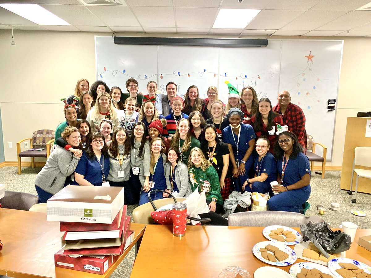 MageeOBGYNRes's tweet image. Live from our annual resident holiday party! From our residency family to yours, happy holidays! #MedTwitter #upmc #magee #happyholidays