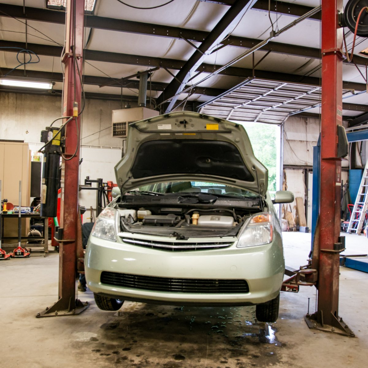 awbench's tweet image. All we want for Christmas is for you to have a safe and reliable ride! Come see us for all your car repair needs.