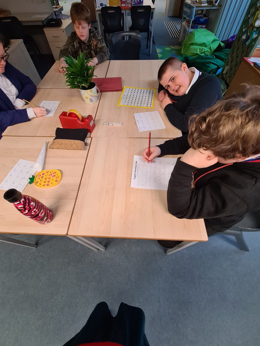 MrsBASN's tweet photo. Mrs Robb's marvellous maths gang! Look at the concentration going on here! Fantastic work folks #achieve #thisisbrechin https://t.co/SLEe8NFVvM