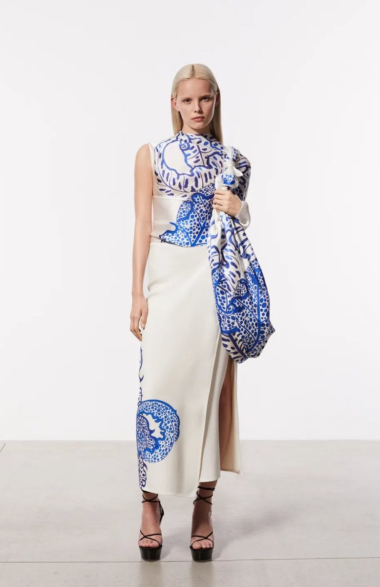 LadymiaMicky's tweet image. Collezione PreFall23 Ferragamo #Ferragamo @Ferragamo #PreFall23 #moda #outfit #look #fashion #fashionstyle #style #fashionista #trendy #tendenza #glam #glamour #musthave #myfollowers #UnBacioFatato 👗😍❤️