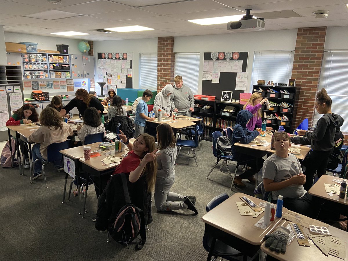 Allie Kelly tweet media