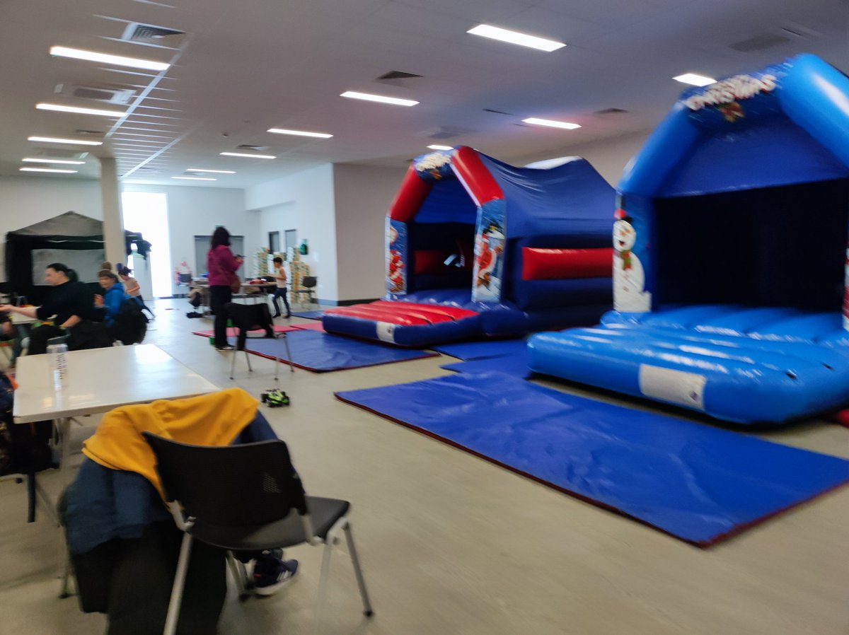 A2ndvoiceCic's tweet photo. NO #NewAddington #HAF 
Autism &amp; ADHD Winter Program 
Parent Carers need to stay
Siblings welcome 
See you Thursday 22 and Friday 23 (11 to 3pm).. @PopUpArcadeUK #Swimming #hotmeal @kingiescastles https://t.co/4ueiw4FQqk