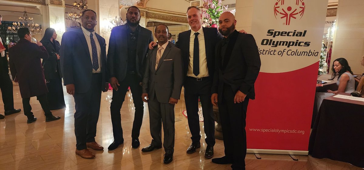 olympiams's tweet photo. Our Olympia Team attended the Night of Trees Gala for the Special Olympics in DC! We're proud of our partnership with SODC and had a blast at the event.

#Olympiamoving #professionalmover #specialolympics https://t.co/B3iuX9ajXR