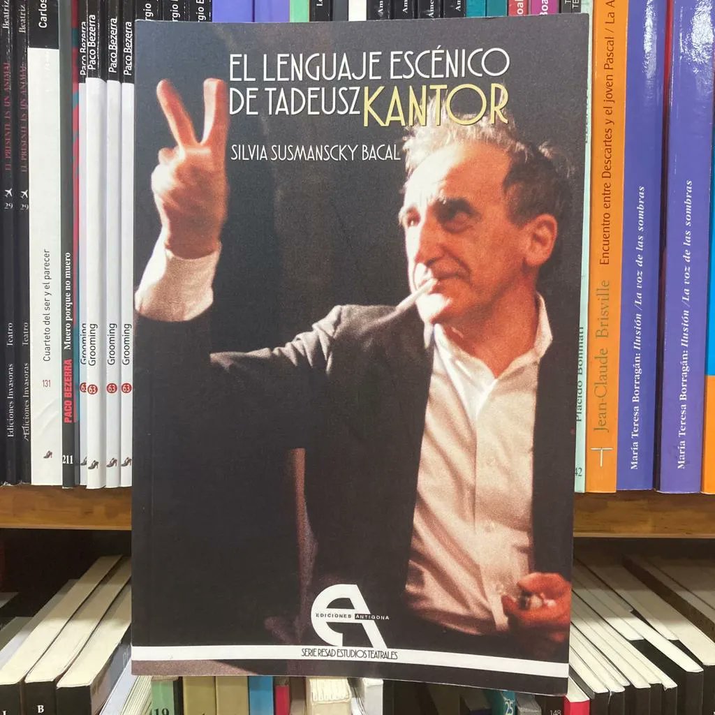 Este libro es un acercamiento a la figura de Tadeusz Kantor. A lo largo de su vida artística estableció un lenguaje escénico propio y completo que abarcó todos los signos teatrales, desde el texto hasta el papel del actor, de los objetos y del director