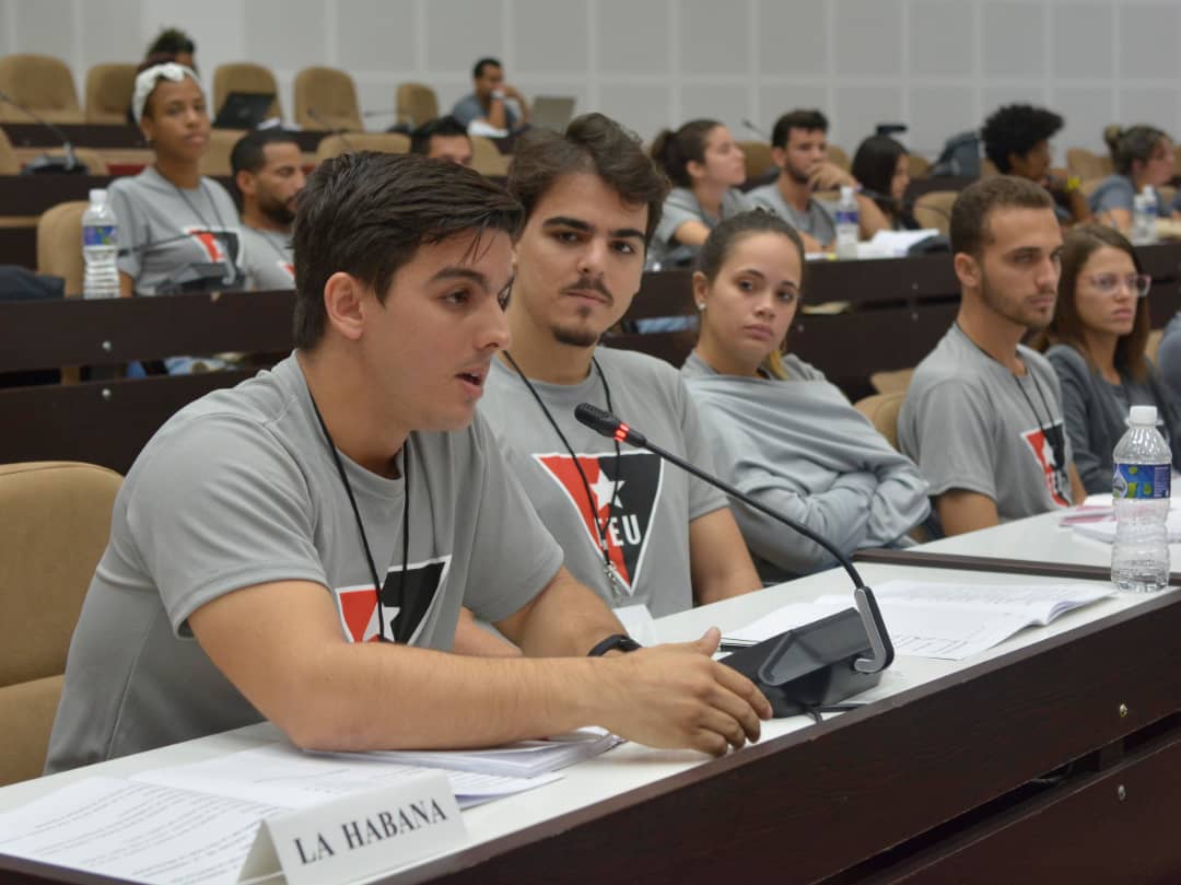 DiazCanelB's tweet photo. Contamos con ustedes siempre 
#RevolucionandoLaFEU 🇨🇺 https://t.co/TNTgV66idP