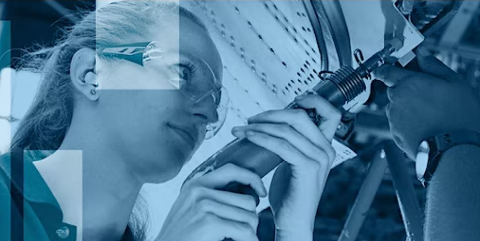 EastAngliaRFCA's tweet photo. One for Cadets - are you looking to start an #apprenticeship next year? @MarshallADG has opportunities across their land systems, aerospace &amp; property businesses. Register for their open evening  on 25/01/23 in #Cambridge for more info ➡️https://t.co/aTGjhAbWvG
@Marshall_Skills https://t.co/wDA1UNsLzV