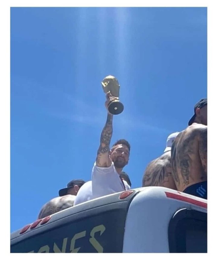 cinti_erika's tweet photo. Dale campeooon
#Messi𓃵
#CopaDelMundo2022 https://t.co/iJhP9XQ8sC