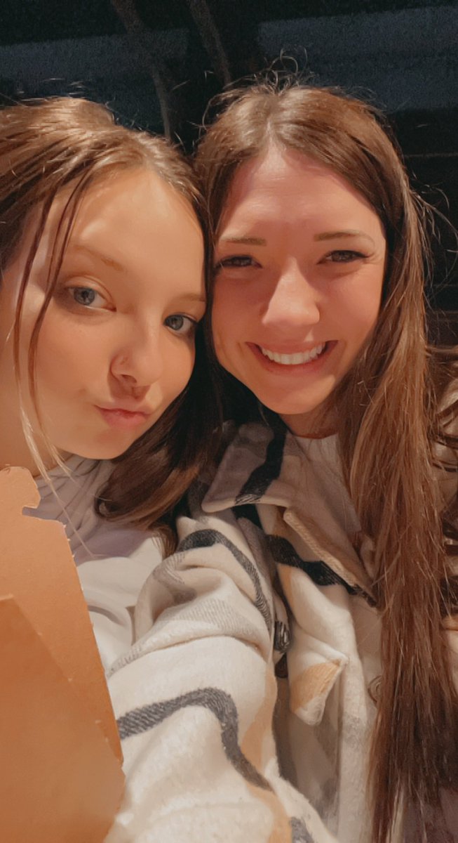 Laura Ashlee❁ tweet media