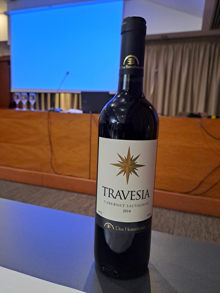 TattyCanPo's tweet photo. Bueno, hoy en mi último, último día del #SegundoNivel de #Sommelier vamos a ver que puntaje nos el Presidente de #AISLiguria al vino de nuestra tierra @VinosDelEcuador quiero ver a #Ecuador en esta estadística próximamente 😃 https://t.co/EYQZwDw9vc