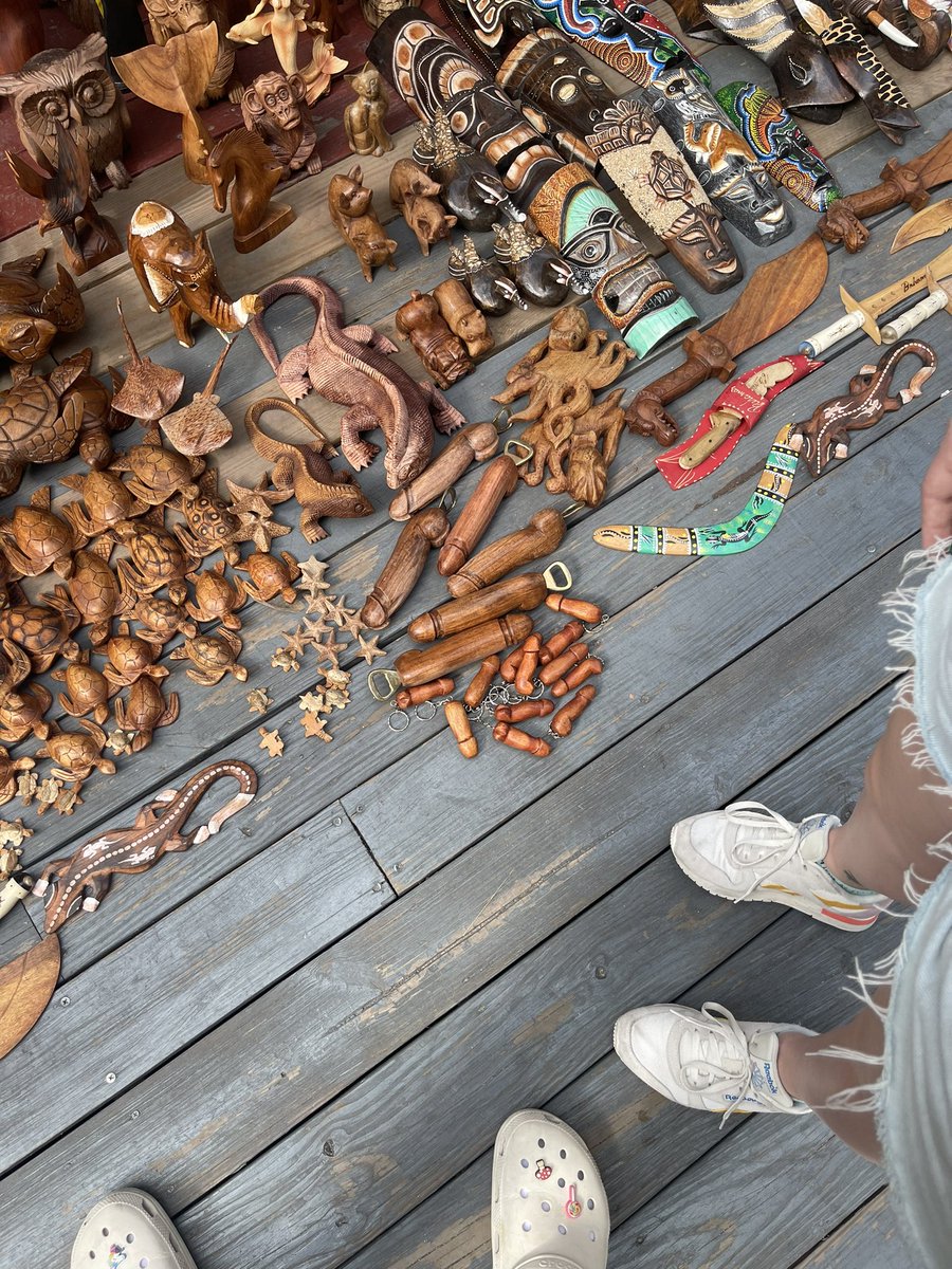 XSET GodKu ️ Bahamas 😎😎😎 on Twitter "Anyone know why in Nassau there