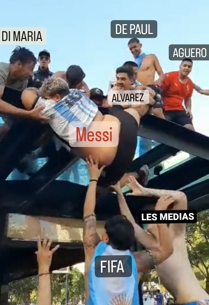 <a href="/nocontextfooty/">Out Of Context Football</a>