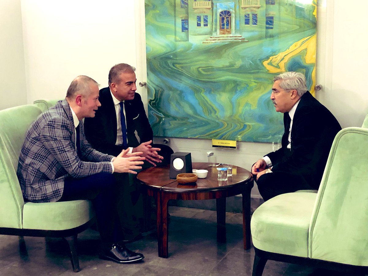 omererdalclk's tweet photo. “MİLLETİMİZİN HİZMETİNDEYİZ”🇹🇷

Değerli Vekilimiz Sn. @HuseyinYayman beyefendiyi İlçe Milli Eğitim Müd. Kemal Ceylan ile #TBMM’de ziyaret ettik.

Şehrimize yeni yapılacak yatırımlar hakkında istişarelerde bulunduk..

Aziz milletimizin hizmetindeyiz. #TürkiyeYüzyılı @Akparti 🇹🇷 https://t.co/tEWmBOGaf7