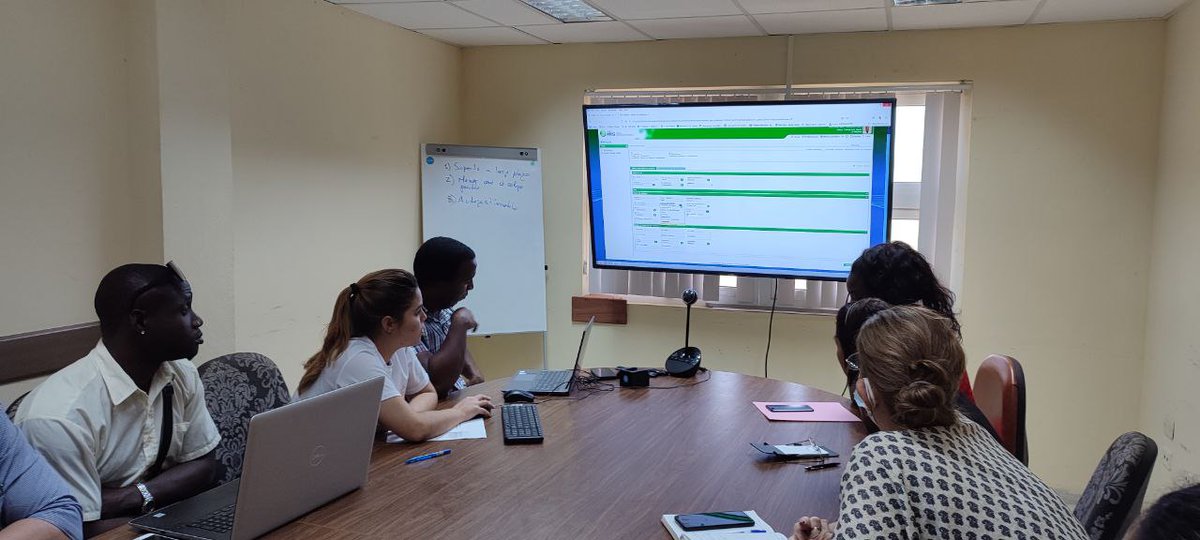 Liro_cu's tweet photo. #Hoy presentamos a directivos y especialistas de @ClinicaCiraG los resultados de la integración de los sistemas #XAVIA #HIS y #Distra, desarrollados x la @universidad_uci y @XETID2 respectivamente; integración basada en HL7 e impulsada desde @Xavia_Salud. @MINSAPCuba @MINCOMCuba https://t.co/1gm7aqEJXq