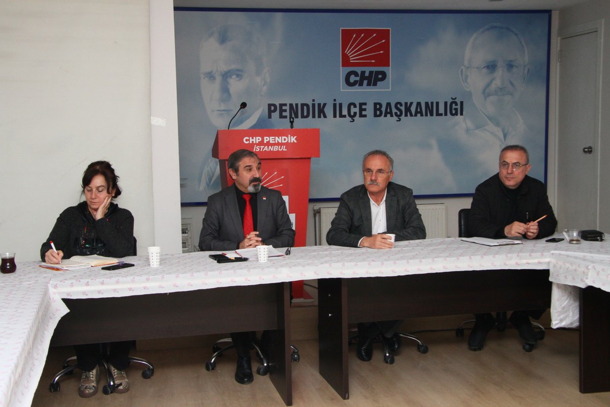 YayalarCHP's tweet photo. İlçe Seçim Komitemizin seçim startı verdikleri yerel basınla buluşması gerçekleştirildi 

İnanın #HerŞeyÇokGüzelOlacak https://t.co/XHjEtJXzAB