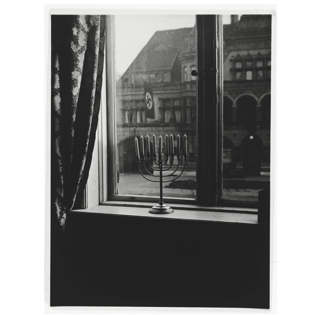 US Holocaust Museum tweet media