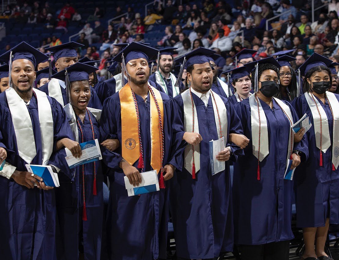 TCCva's tweet photo. Congratulations to more than 1,250 TCC graduates! 🎓
.
#TCCGrad22
#TCCproud
#TCCva
#WeAreTCCva https://t.co/xOWNPSQ0NZ