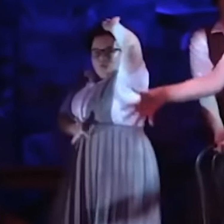 CycloneDelivery's tweet image. to : @bagsy_her_room 
from : 
    - “BFF STEVIE!!!!!!! you are such a ray of sunshine. thank you for being my friend”