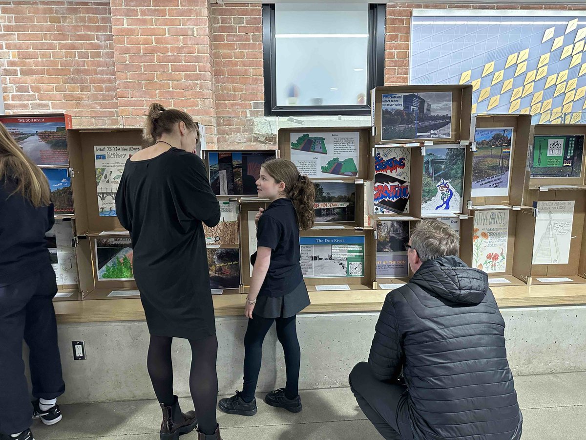 montcrest's tweet photo. Grade 7 & 8 students had a mini exhibition opening, where they shared their science/art collaborative artworks with other students, teachers and staff members. They have been working on this project since the beginning of the term. Great ideas and proposals! #TheRightChallenges https://t.co/XP4ZnYFA1B