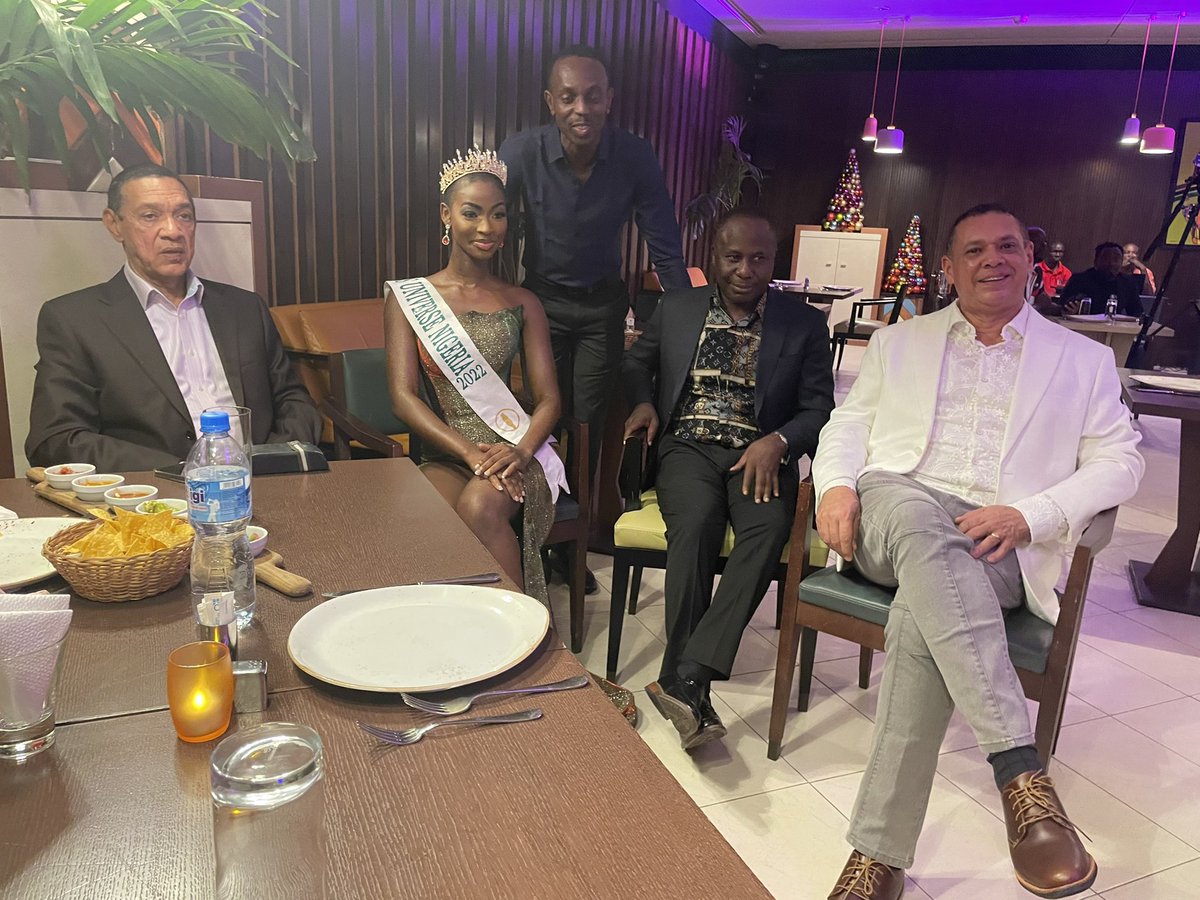 AzaikiSteve's tweet photo. Hanging out with Miss Universe Nigeria, @benmurraybruce and Guy Murray-Bruce https://t.co/t1h6FnEdLq