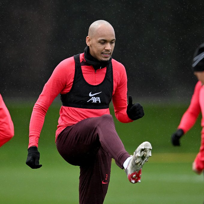 LFCTV_GO's tweet photo. Back at the AXA Training Centre 📸🙌

more::📱📺👉 @LFCTV_GO  |  #LFCTV_GO

@LFC  |  #LFC  |  #YNWA  |  #AXA https://t.co/NlvIHz1N2A
