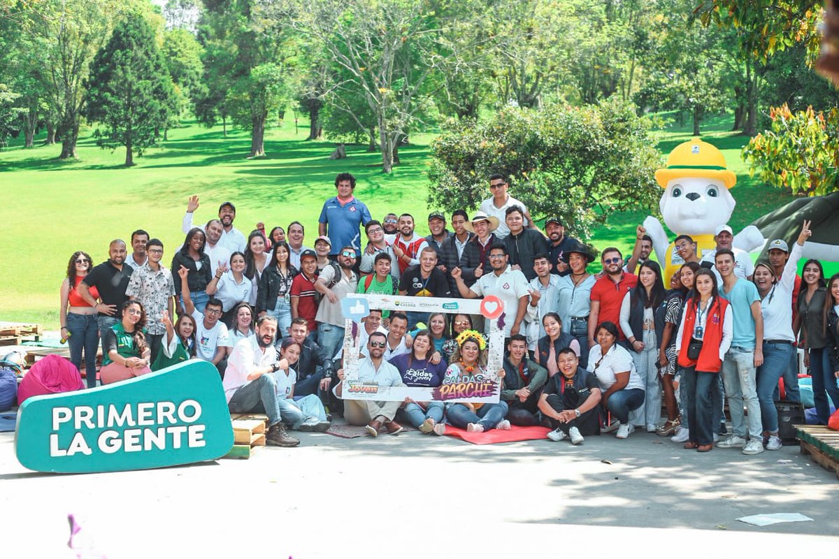 ¡Caldas es de los jóvenes y hoy les rendimos cuentas! 📈

Con el liderazgo de nuestro gobernador @LuisCarlosGober nos reunimos con jóvenes de todas las subregiones a quienes les contamos cómo avanzamos en el cumplimiento de metas que los impactan directamente.👇
#CaldasEsMiParche