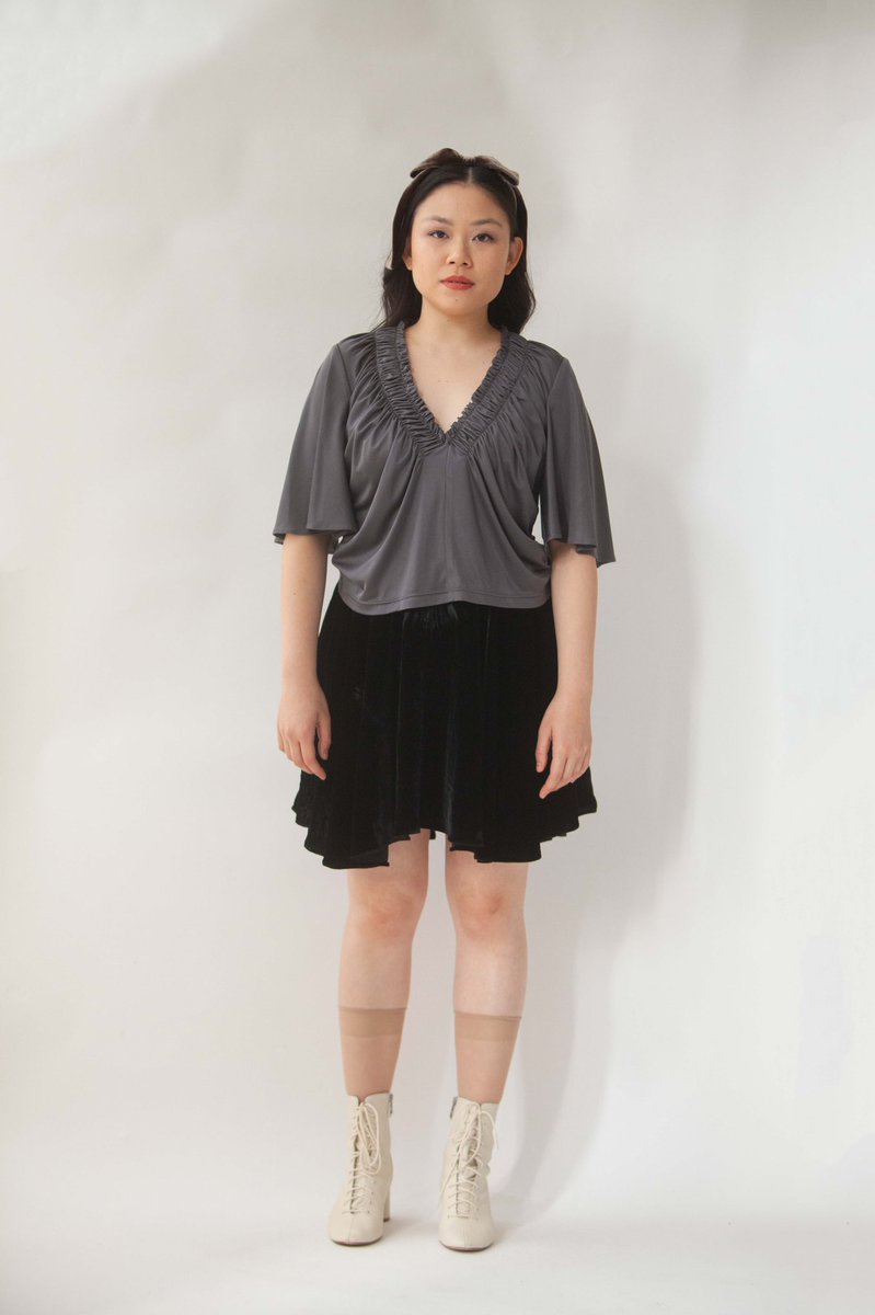 new from the atelier: the Stacey Silk Cabana Shirt, Augustine Deep V Ruffle Silk Jersey Tee, the Jasi Skater Skirt, and delicious velvety headbands ♥️ 

shop.jasminechong.com