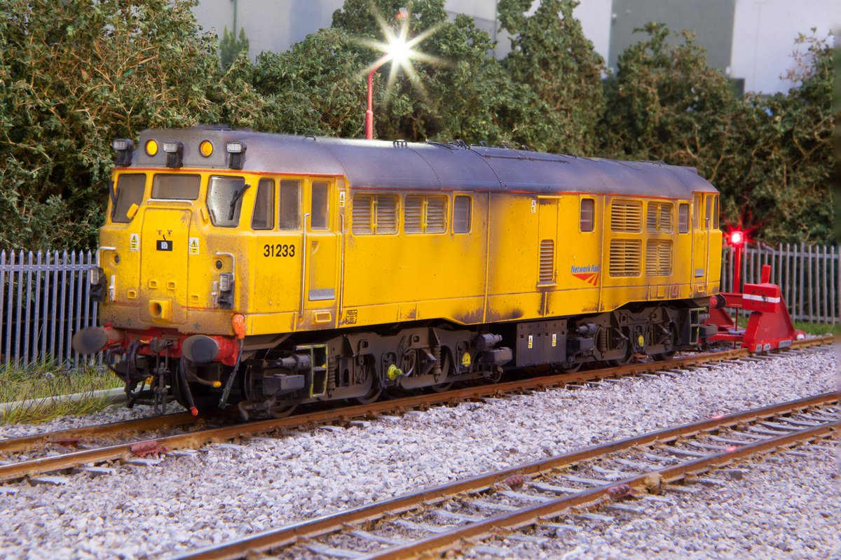 gurneynickg's tweet image. 18 followers short of 1000. Lets see it I can make it to 1000 followers by Christmas Eve. Retweets please, pretty please 😎 #TMRGUK