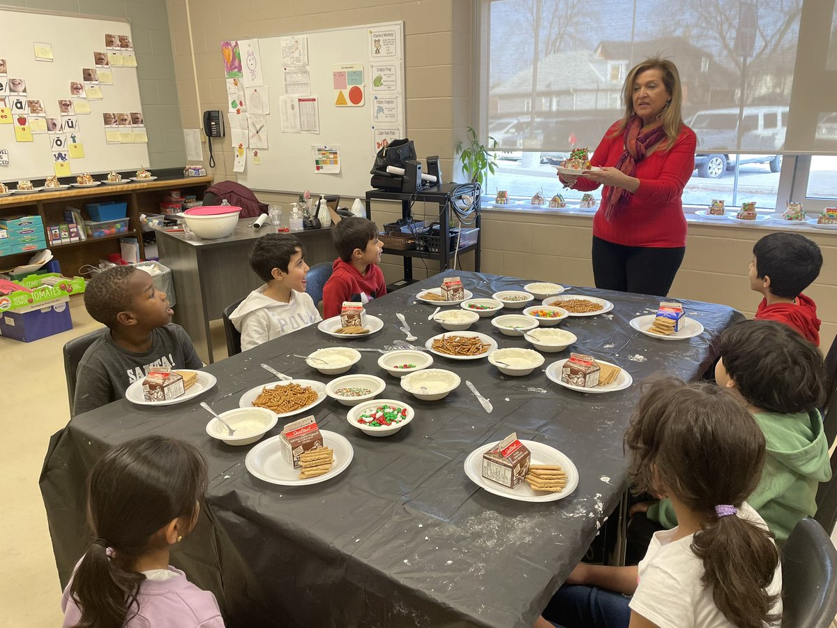 Gingerbread House Day! <a href="/BegleyBroncos1/">F.W. Begley School</a> <a href="/MrsIandolo/">Teresa Iandolo</a>