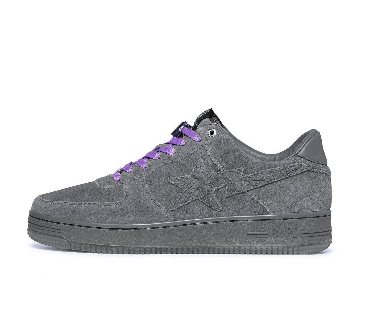 KAWS vibes on the latest BAPE STA’s ☑️