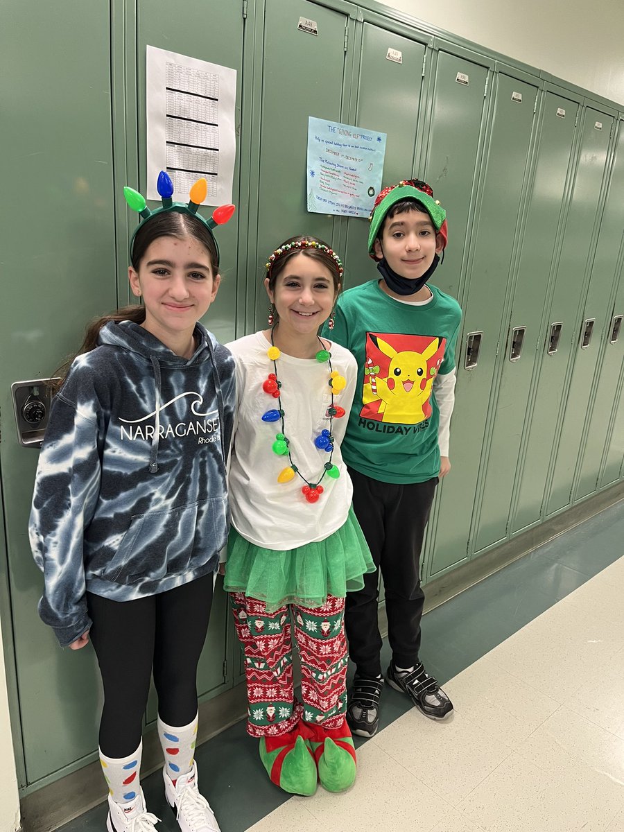 MissRosano's tweet photo. Tacky Wacky Tuesday- Holiday Edition @Mr_SClay @scofieldmagnet https://t.co/XJcXLKt6R7