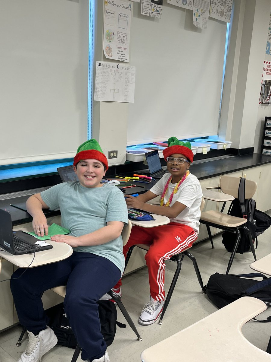 MissRosano's tweet photo. Tacky Wacky Tuesday- Holiday Edition @Mr_SClay @scofieldmagnet https://t.co/XJcXLKt6R7